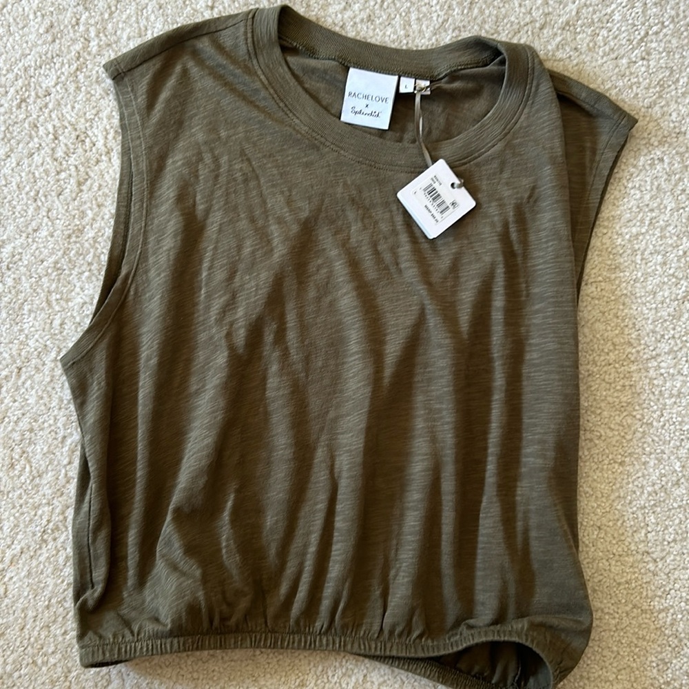 Splendid sleeveless top. Elastic waistband